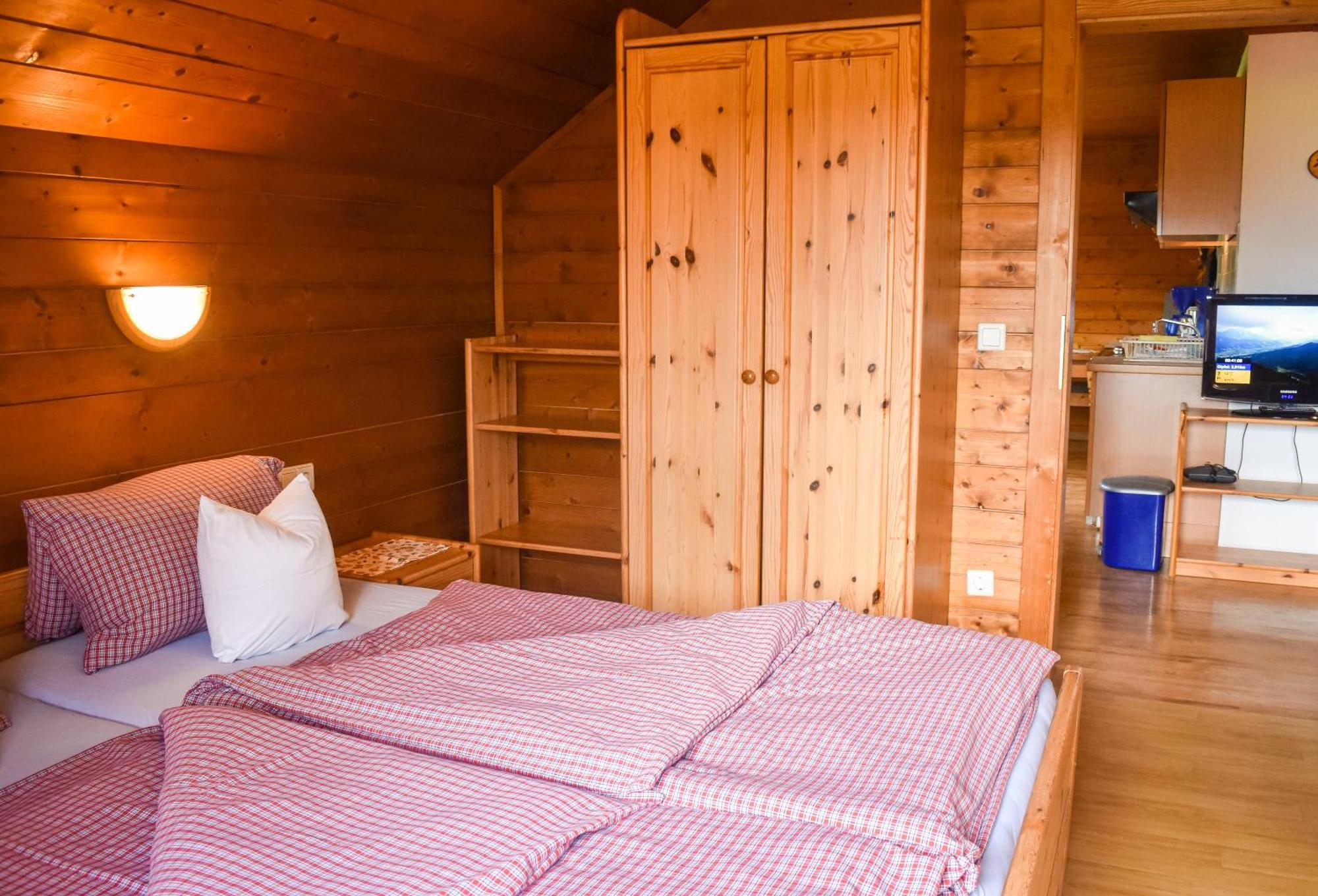 Stoanerhof Apartment Schladming Bagian luar foto