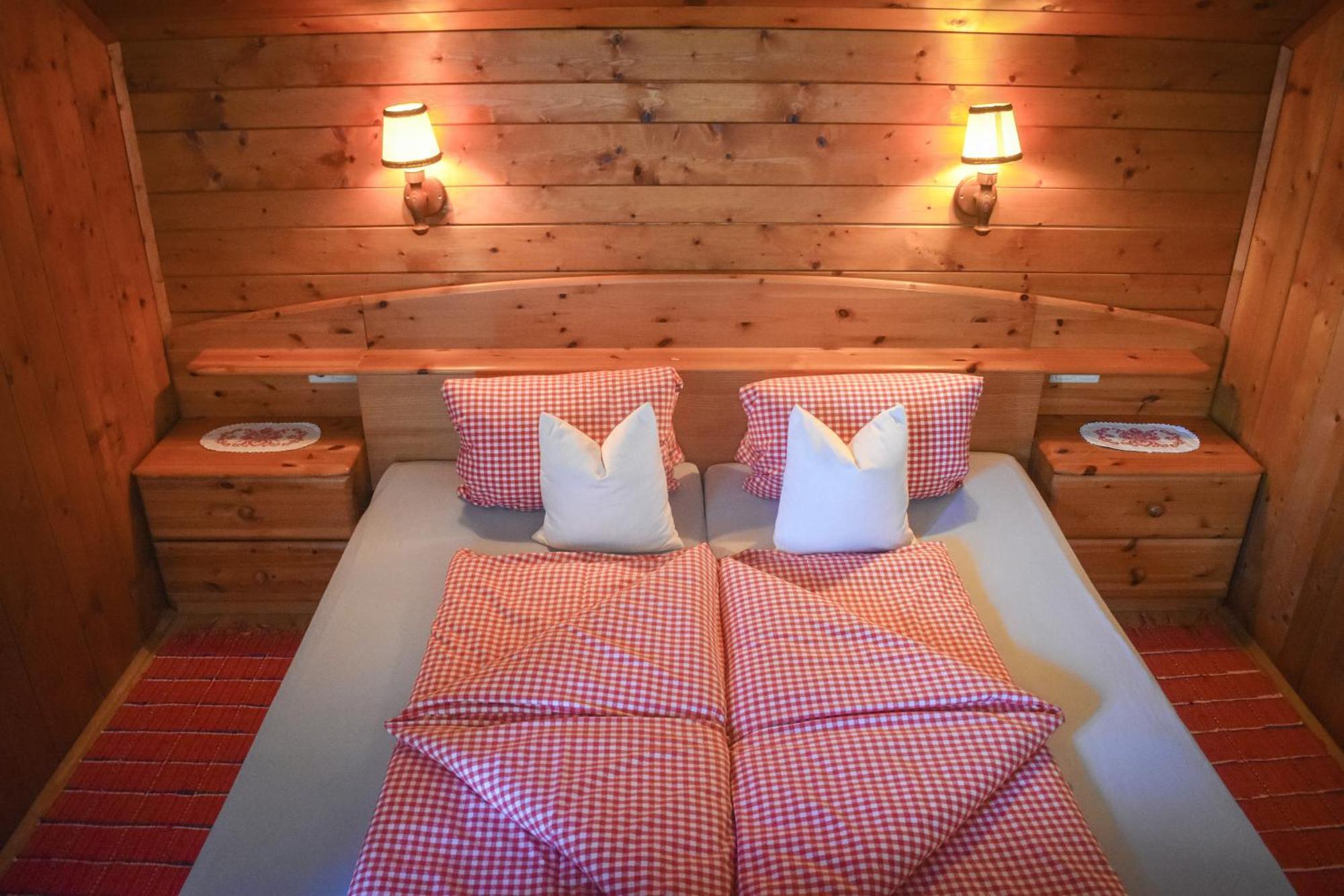 Stoanerhof Apartment Schladming Bagian luar foto