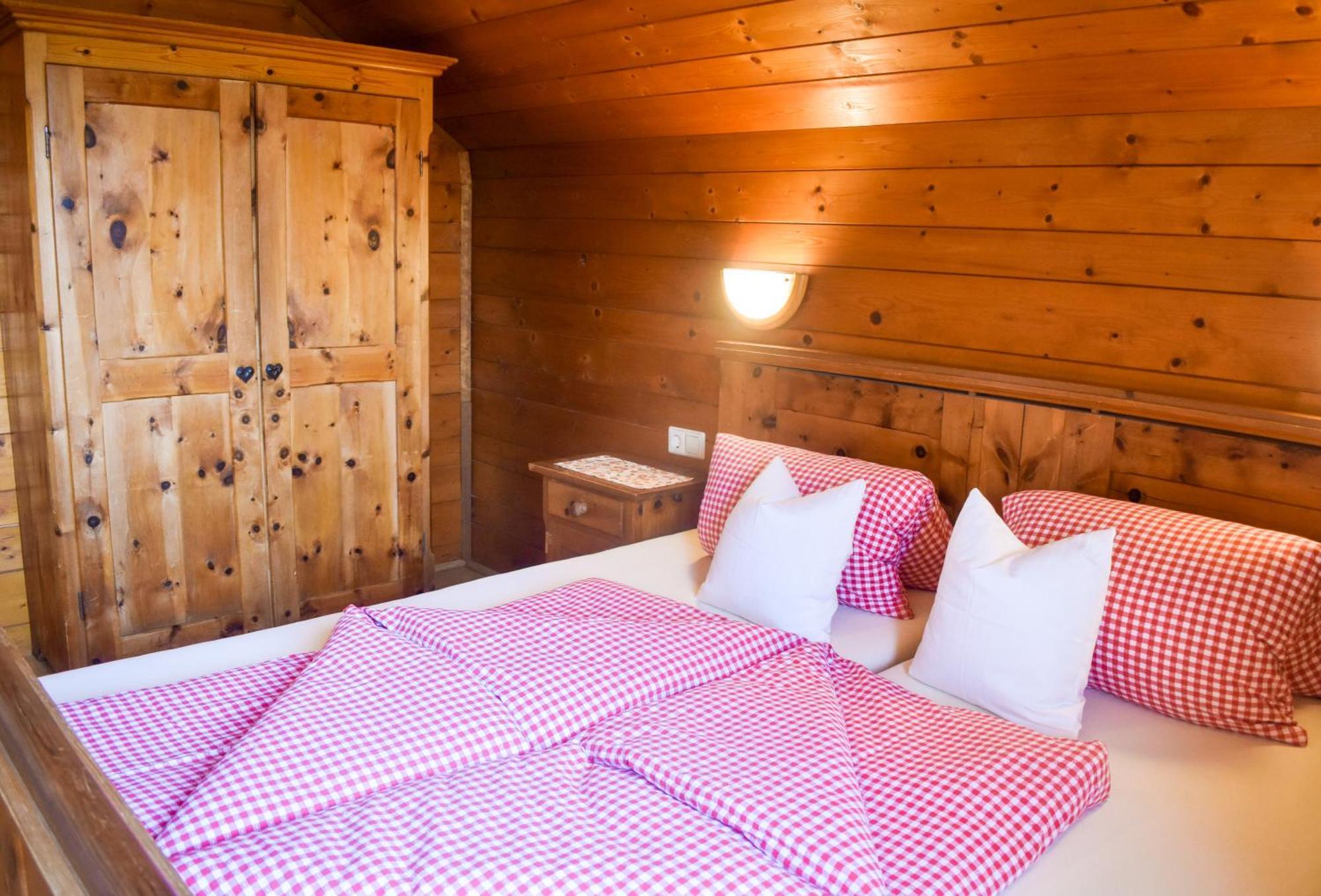 Stoanerhof Apartment Schladming Bagian luar foto