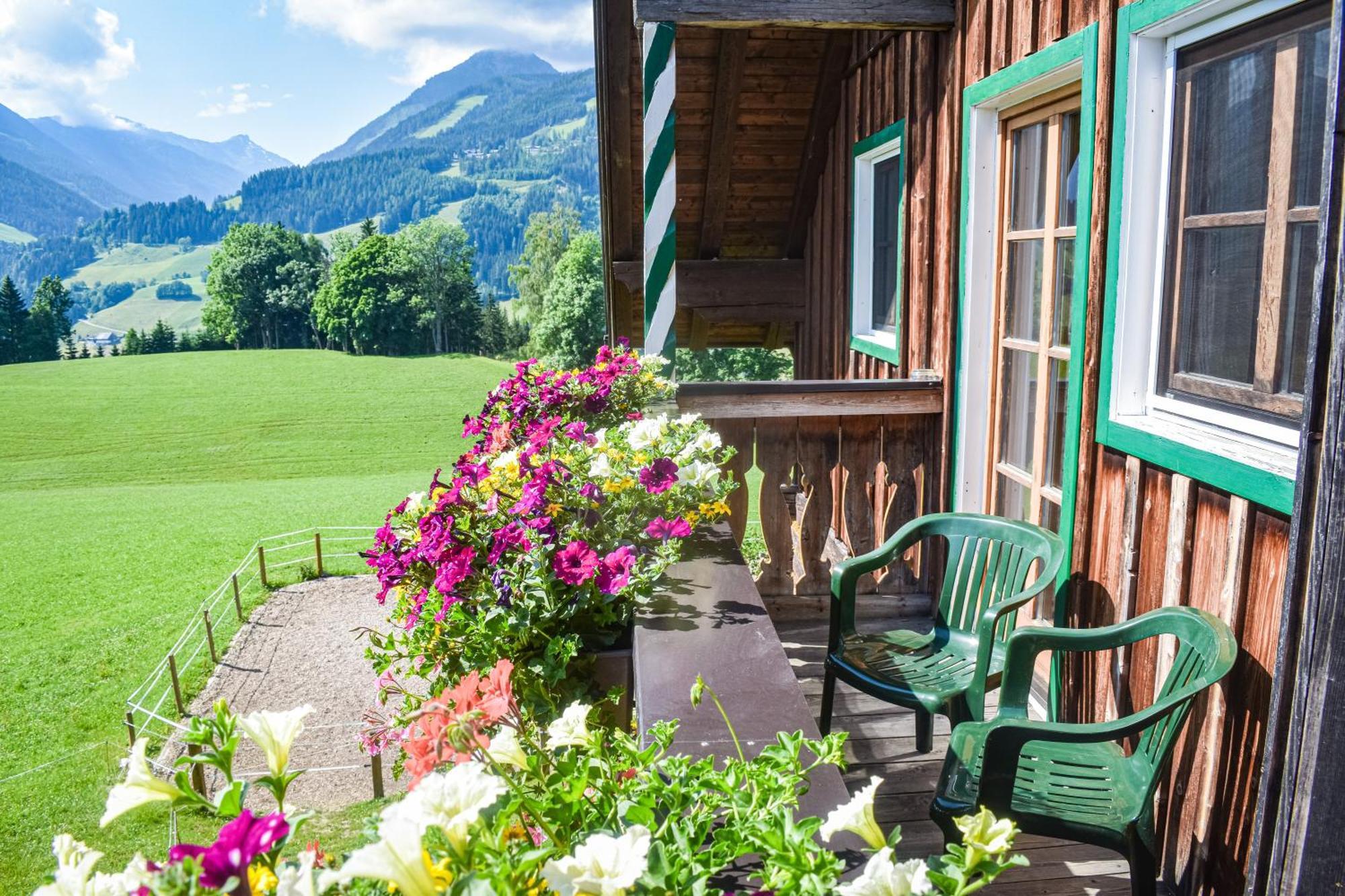 Stoanerhof Apartment Schladming Bagian luar foto