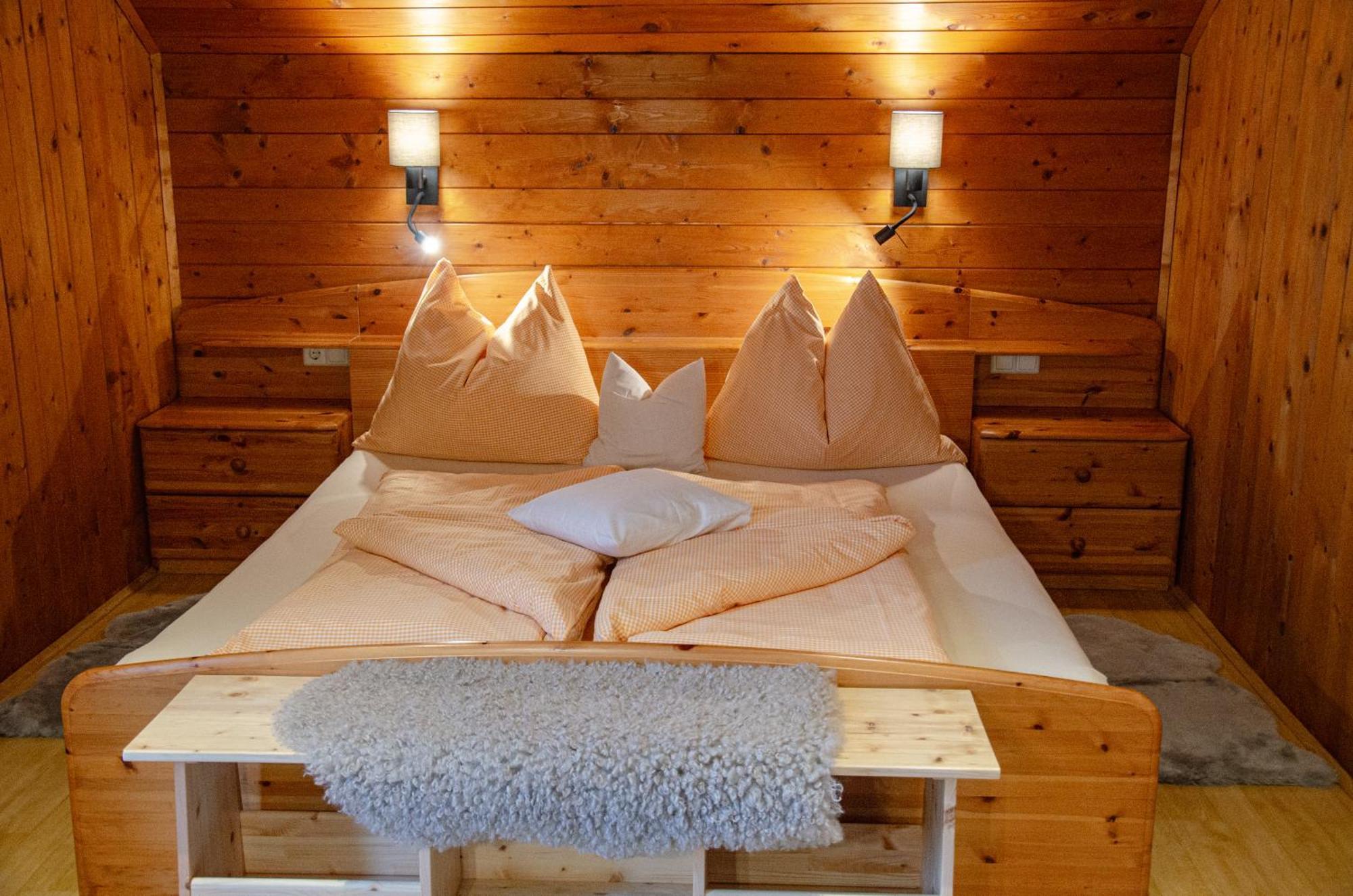 Stoanerhof Apartment Schladming Bagian luar foto