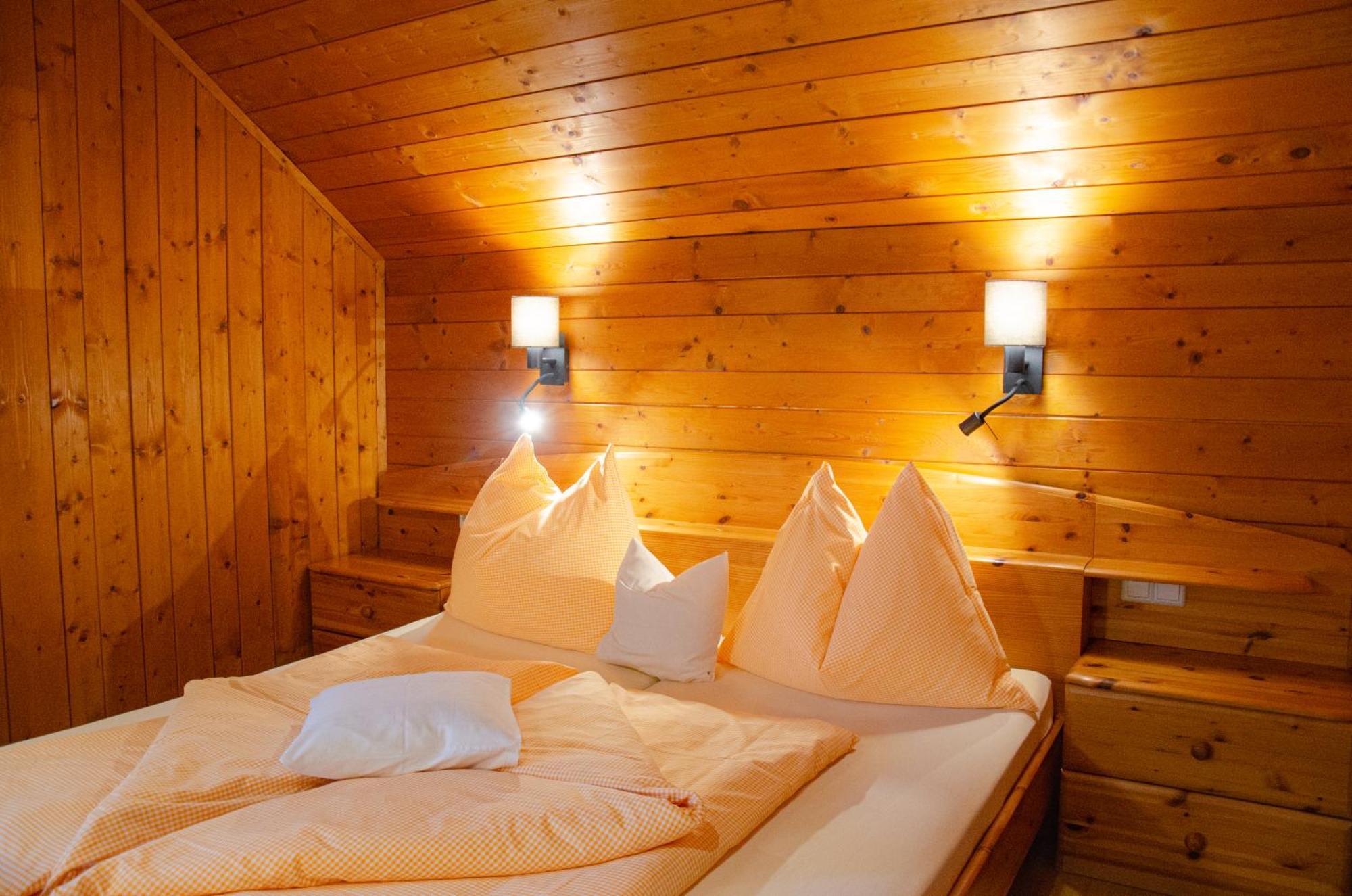 Stoanerhof Apartment Schladming Bagian luar foto